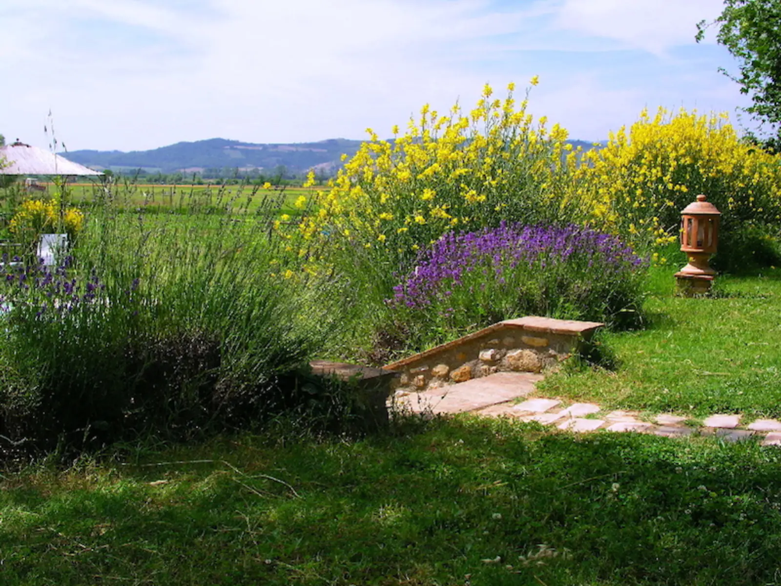 Borgo · scorci e dettagli