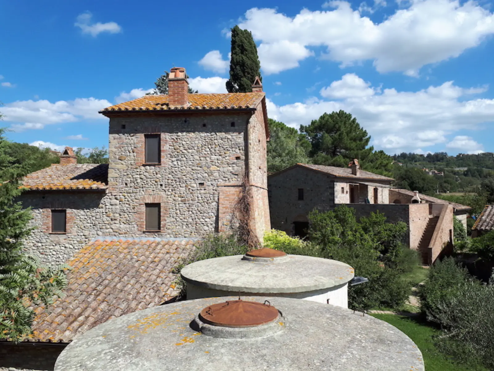 Borgo · scorci e dettagli