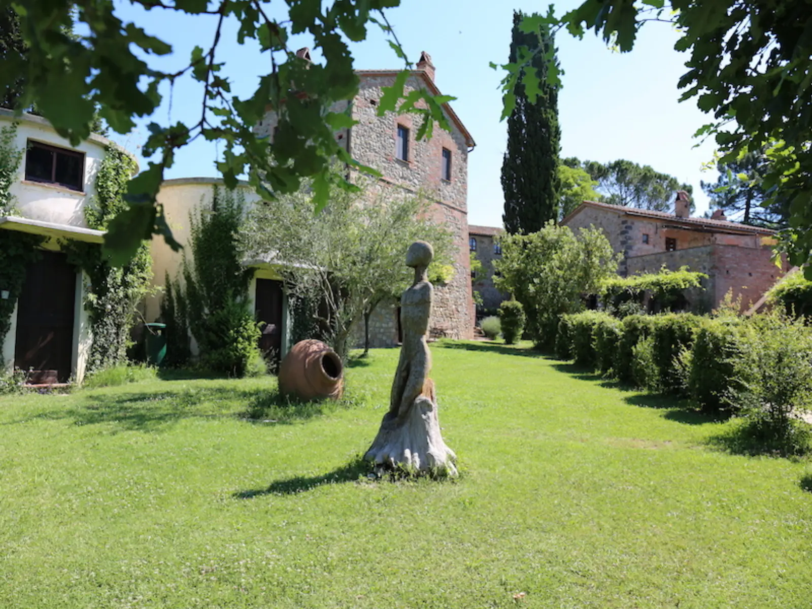 Borgo · scorci e dettagli